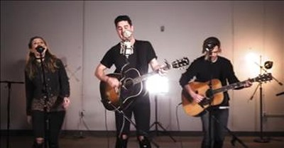 Passion Band and Kristian Stanfill Perform 'Glorious Day' At New Song Cafe 
