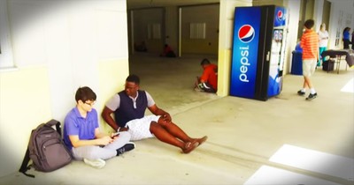 High Schoolers Make A Huge Step To Ensure That No One Sits Alone