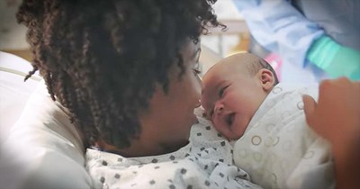 Powerful Reminder That All Mothers Are Connected