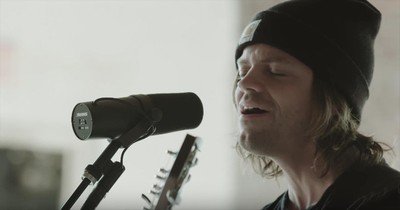 'Hallelujah Our God Reigns' - Passion Acoustic Performance