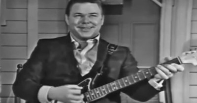 In Remembrance - Roy Clark Performs On The Jimmy Dean Show