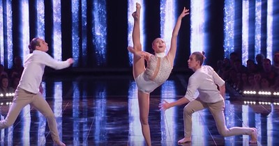 Beautiful Contemporary Dance To Lauren Daigle's 'You Say'