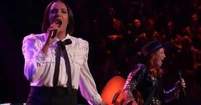 Contestants On The Voice Perform Avril Lavigne's 'Head Above Water' 