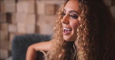 Lauren Daigle Worship Medley Of 'Look Up Child / You Say / Rescue' 