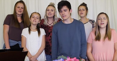 6 Siblings Of Better Together Sing 'I Know My Redeemer Lives' 