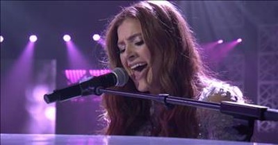 'Fighting For Me' Riley Clemmons Performs At The Dove Awards 