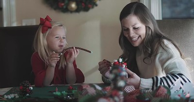 'Winter Wonderland' Hannah Kerr Official Music Video