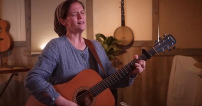 Acoustic Performance Of 'Just A Closer Walk With Thee'