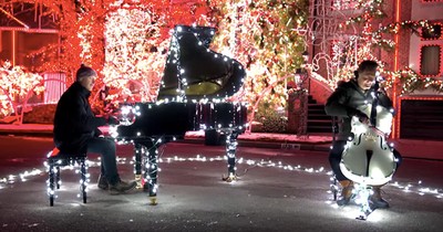 The Piano Guys Perform 'Let It Snow' Medley Synced To Christmas Lights