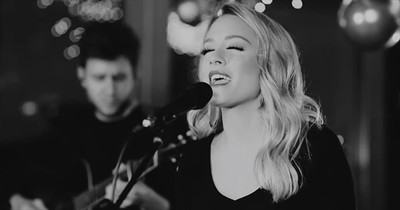 The Voice Alum Emily Ann Roberts Sings 'Mary Did You Know' Country Style