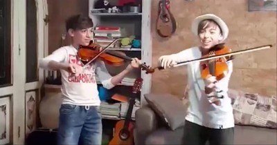 12-Year-Old Twins Play Violin Concert During Quarantine In Italy