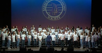 Middle School A Cappella Choir Sings 'Come Fly With Me'