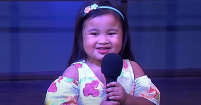 Adorable Girl Sings Sweet Rendition Of '10,000 Reasons (Bless The Lord)' 