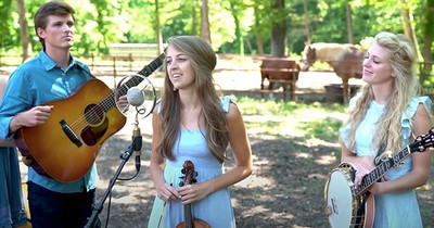 'Carolina In My Mind' The Petersens Family Bluegrass Band Performance