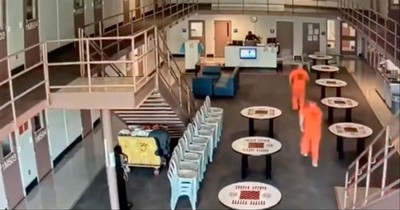 Quick-Thinking Inmates Help Deputy During Medical Emergency
