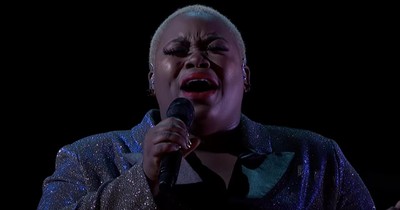 Golden Buzzer Cristina Rae Performs 'Hallelujah' On AGT