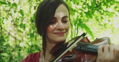 'Jesus Paid It All' Violin Performance From Taryn Harbridge