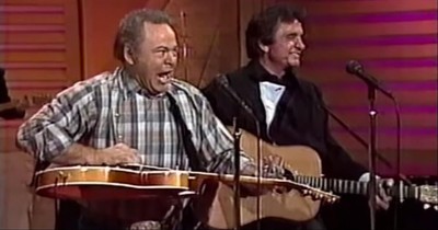 'Folsom Prison Blues' Johnny Cash And Roy Clark Performance