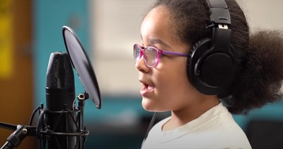 Elementary School Students Sing “We Are The World” Cover