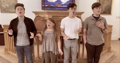 4 Siblings Sing 'How Great Thou Art' In Church