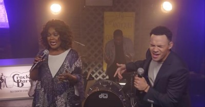 'Lean On Me' CeCe Winans And Tauren Wells Worship Performance
