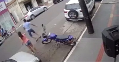Teen Rushes Into Traffic To Save Sister's Life