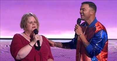 Judge Joins Contestant On Stage For 'Sound Of Music' Duet 