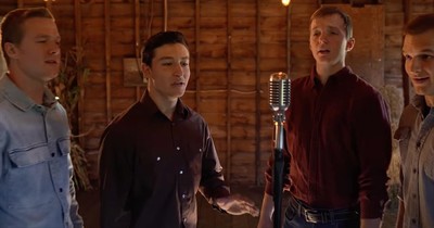 Redeemed Quartet Sings 'Leaning On The Everlasting Arms' 