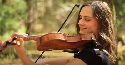 'Our God Reigns' Viral Violinist Taryn Harbridge