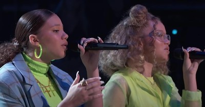 2 Sisters Perform 'Oceans (Where Feet May Fail)' On The Voice Knockouts