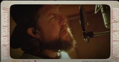 Zach Williams Sings 'Mary, Did You Know?' 