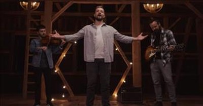 3 Men Perform 'Angels We Have Heard On High' 