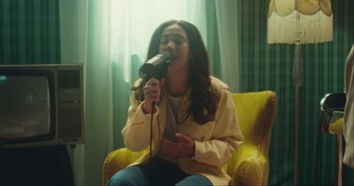 'Freedom Is Coming' Acoustic Performance From Hillsong Young And Free
