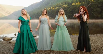 'Danny Boy' Celtic Woman Performs Iconic Tune