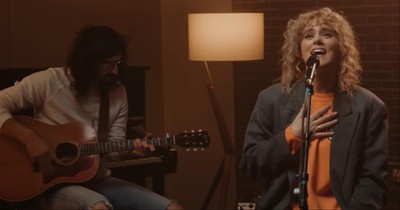 'For All My Life' Acoustic Performance From TAYA Of Hillsong UNITED