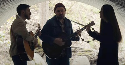 Trio Sings Chilling Rendition Of 'The Sound Of Silence'