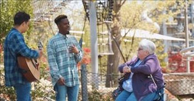 Singer Surprises Strangers At The Park With Gospel Serenade 