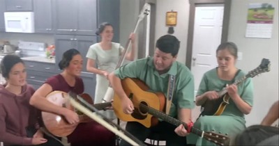 Family Band Performs “Where The Soul Of Man Never Dies”