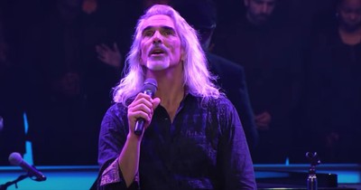 'Shout To The Lord' Guy Penrod Live Performance