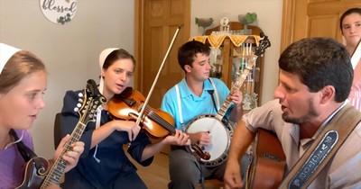 Christian Family Performs 'This World Is Not My Home'