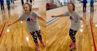 86-Year-Old Woman Has A Blast At The Roller Skating Rink 