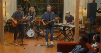 'Strongholds' Chris Tomlin Acoustic Performance 