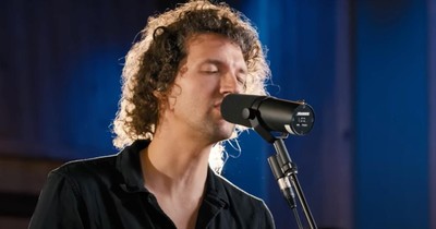 'Love Me Like I Am' For King And Country Studio Performance