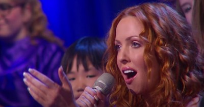 Celtic Woman Performs Angelic Version Of 'Bridge Over Troubled Water'
