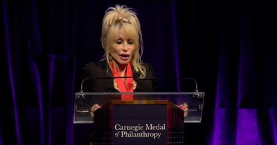 “I Hope The Lord Will Continue To Bless Me”: Dolly Parton Philanthropy Acceptance Speech