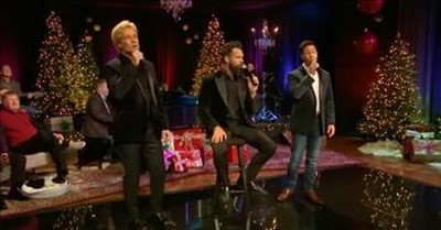 'Tennessee Christmas' The Gaither Vocal Band Live Performance 