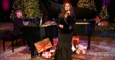 'I'll Be Home For Christmas' Reggie  Ladye Love Smith Christmas Performance 