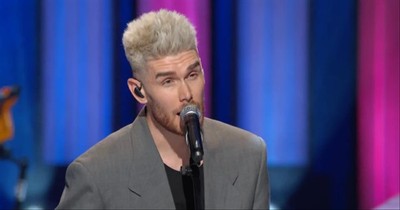 Colton Dixon Performs ‘Build A Boat’ At The Grand Ole Opry