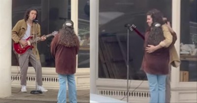 Musician Stops Strangers Having A Bad Day And Surprises Them With Serenade