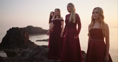 Celtic Woman Performs ‘The Dawning Of The Day’